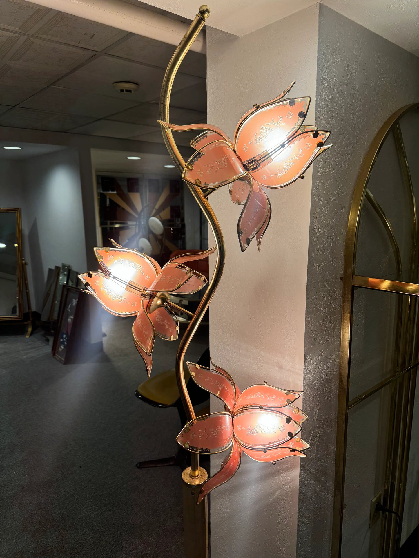 Vintage Lotus Lamp
